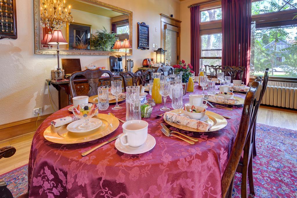 The St. Mary'S Inn, Bed And Breakfast Колорадо Спрингс Екстериор снимка