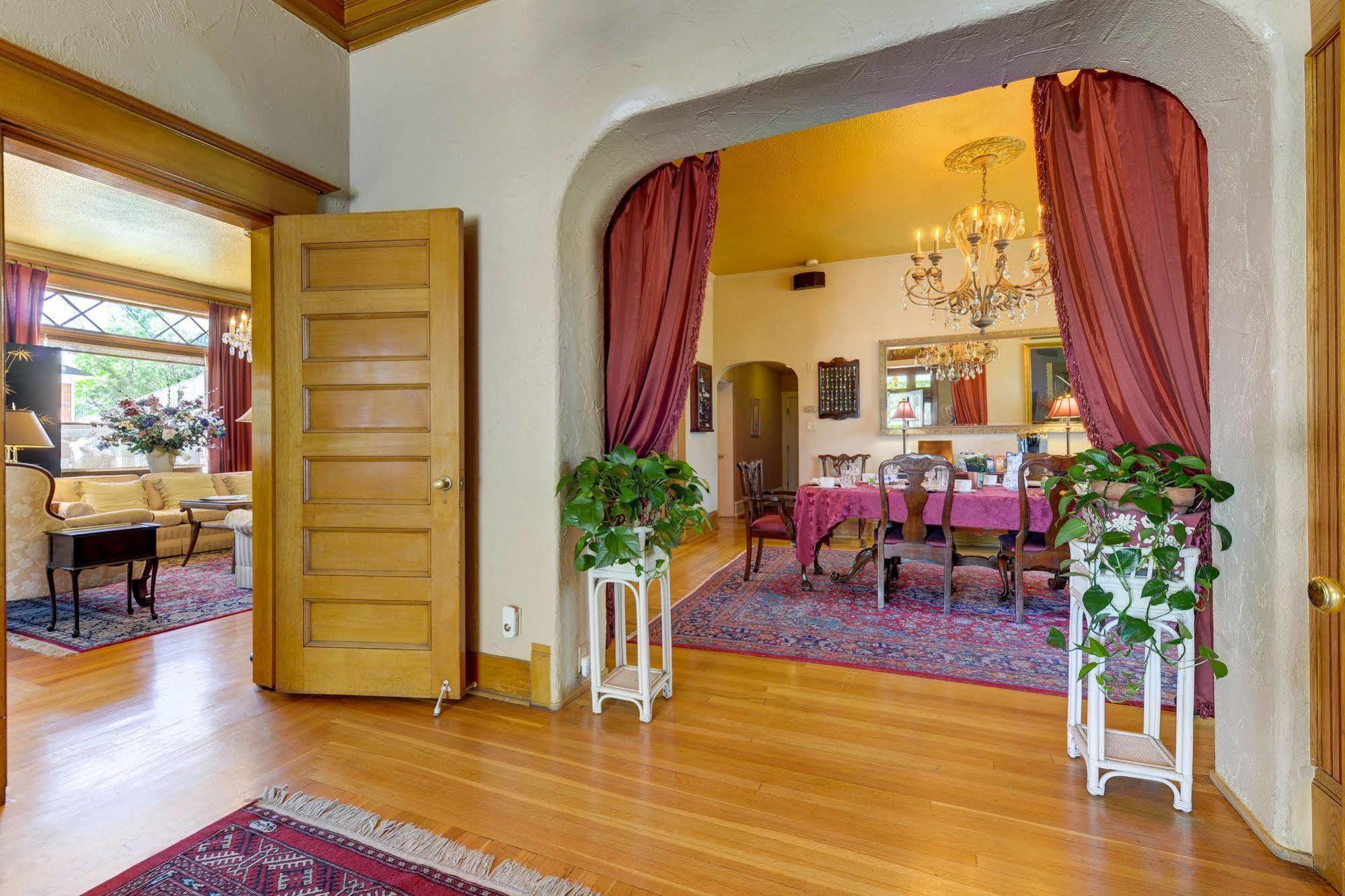 The St. Mary'S Inn, Bed And Breakfast Колорадо Спрингс Екстериор снимка