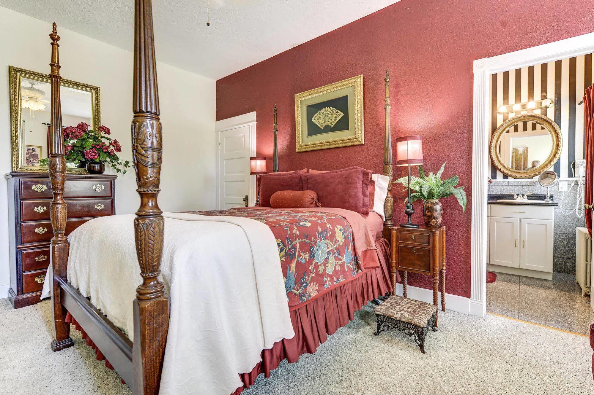 The St. Mary'S Inn, Bed And Breakfast Колорадо Спрингс Екстериор снимка
