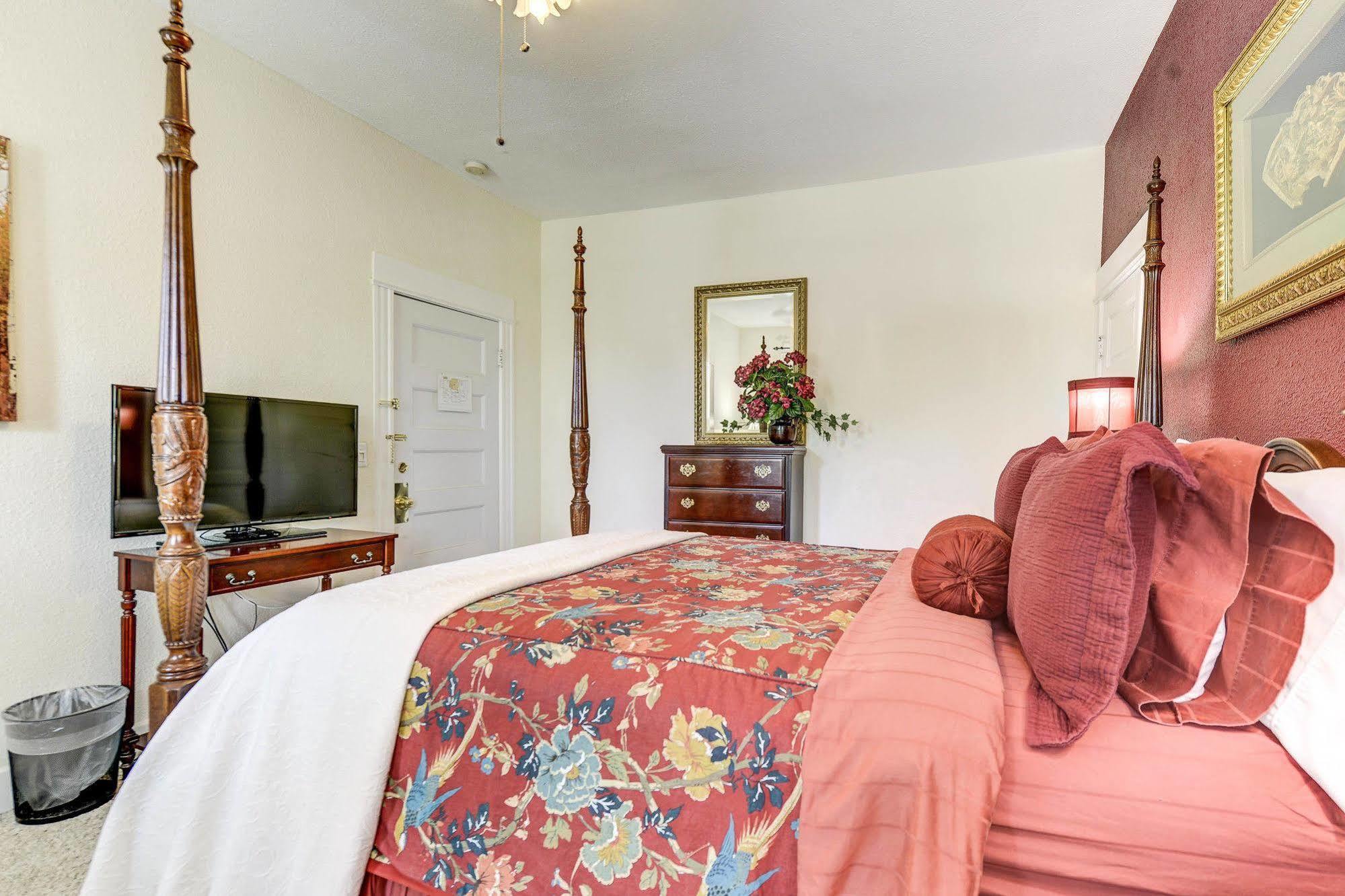 The St. Mary'S Inn, Bed And Breakfast Колорадо Спрингс Екстериор снимка