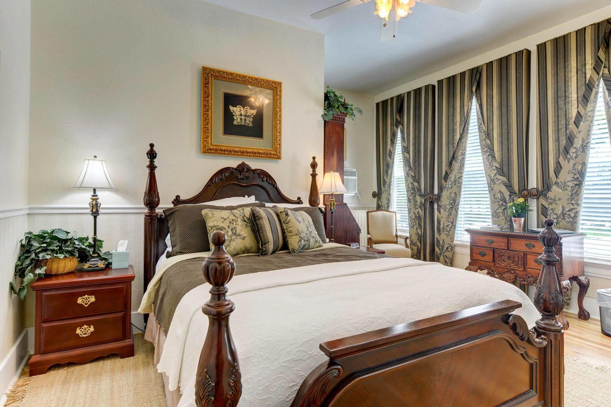 The St. Mary'S Inn, Bed And Breakfast Колорадо Спрингс Екстериор снимка